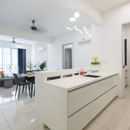 The Jazz Serviced Suites Tanjung Tokong Exterior photo