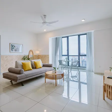 The Jazz Serviced Suites Tanjung Tokong Exterior photo