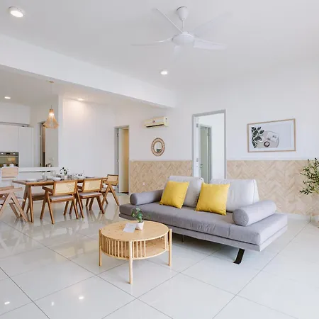 The Jazz Serviced Suites Tanjung Tokong Exterior photo